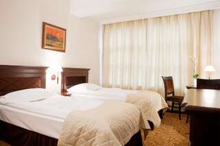 Отель Hotel Bellaria Яссы Двухместный номер Делюкс с 2 отдельными кроватями-1